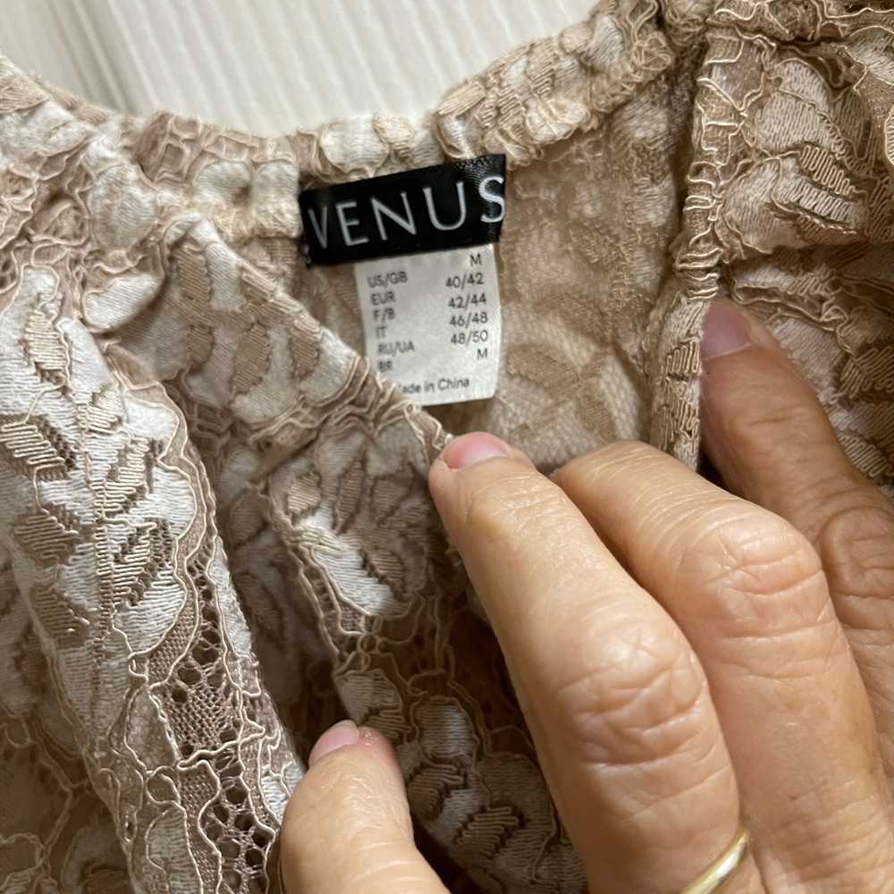 Venus cute cropped top
